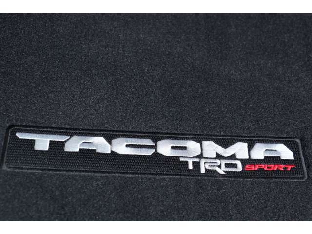 米国トヨタ タコマ ダブルキャブ ＴＲＤスポーツ ３．５ Ｖ６ R4年 (東海) 99
