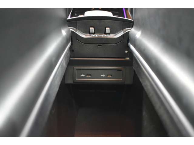 メルセデスベンツ ＧＬＢクラス ２００Ｄ ４マチック ＡＭＧライン ディーゼルターボ ４ＷＤ R3年 (関東) 99