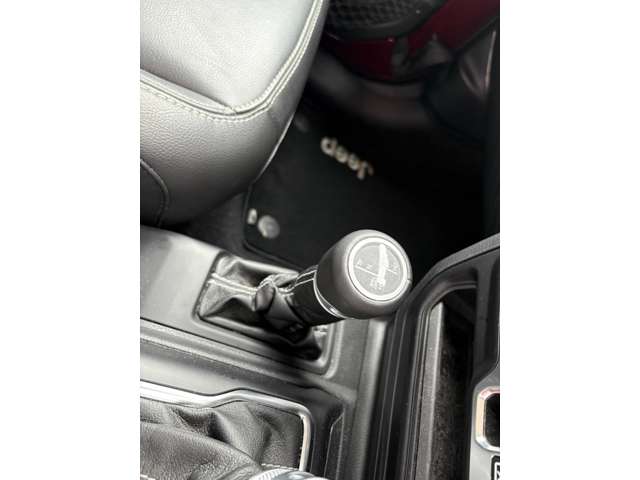 ジープ ラングラー　アンリミテッド アンリミテッド サハラ ２．０Ｌ ４ＷＤ R3年 (東北) 99