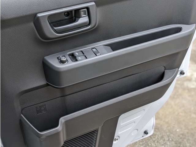 ダイハツ ハイゼットカーゴ ６６０ クルーズ R6年 (関東) 99