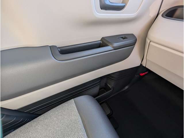 ホンダ Ｎ　ＢＯＸ ６６０ R6年 (関東) 99