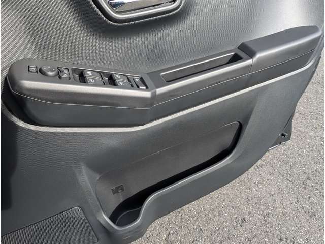 ダイハツ タフト ６６０ Ｇターボ ダーククロム ベンチャー R6年 (関東) 99