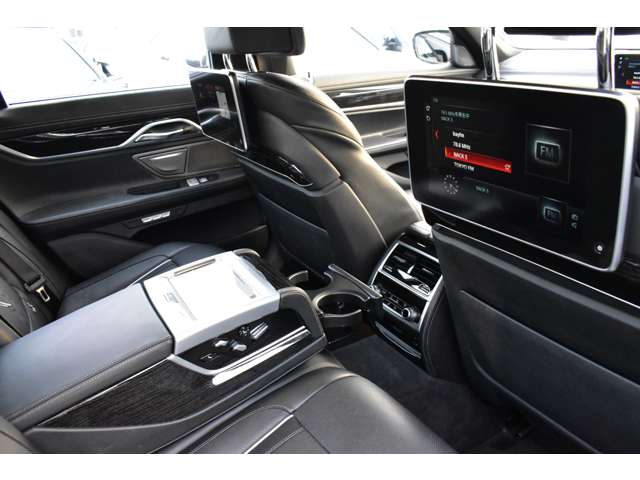 ＢＭＷ ７シリーズ ７４０ｉ　Ｍスポーツ H29年 (関東) 99