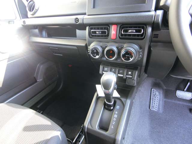 スズキ ジムニー ６６０ ＸＣ ４ＷＤ R7年 (中国) 99