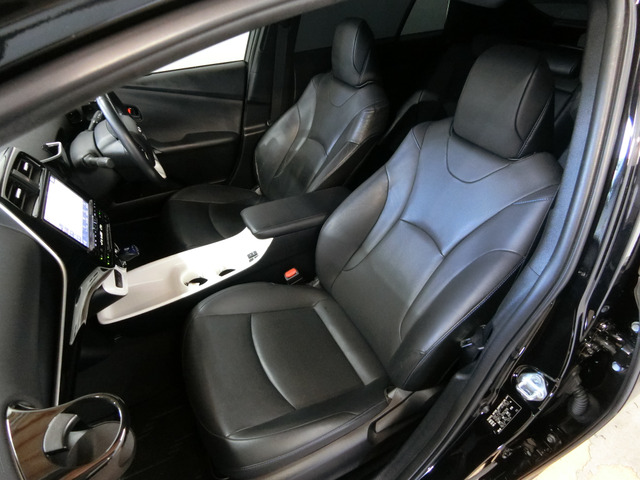 トヨタ プリウス １．８ Ａ プレミアム ツーリングセレクション H29年 (中国) 99