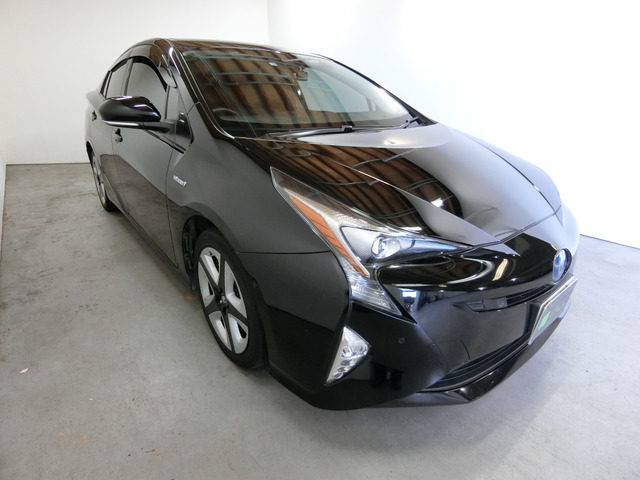 トヨタ プリウス １．８ Ａ プレミアム ツーリングセレクション H29年 (中国) 99