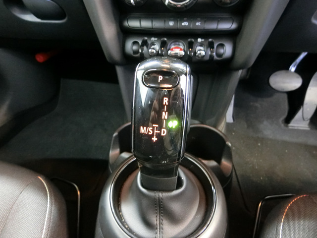 ミニ ミニ ワン ３ドア ＤＣＴ H30年 (中国) 99