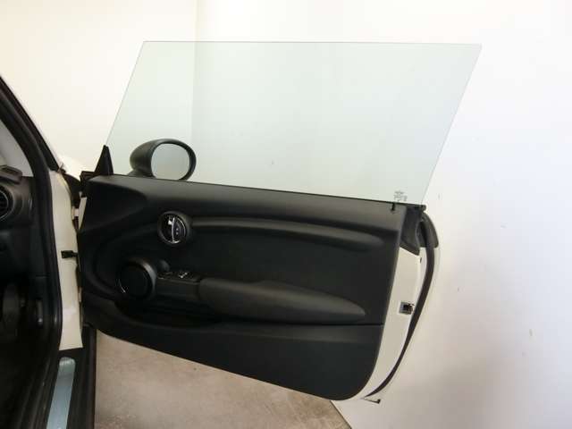 ミニ ミニ ワン ３ドア ＤＣＴ H30年 (中国) 99