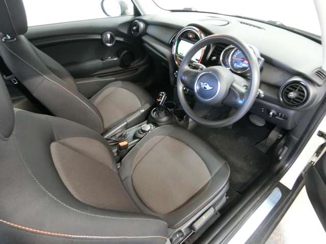 ミニ ミニ ワン ３ドア ＤＣＴ H30年 (中国) 99