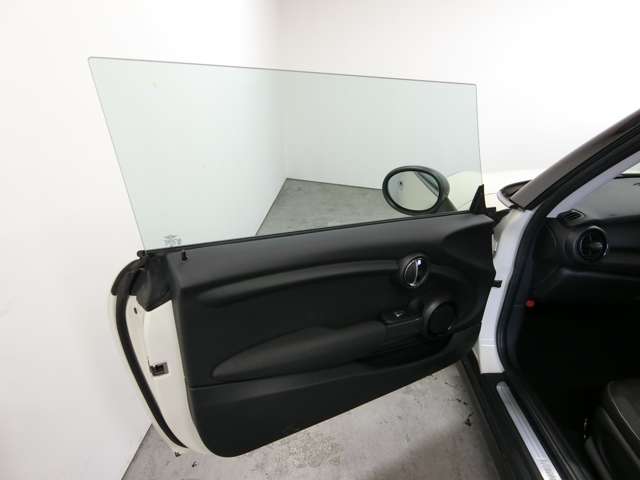 ミニ ミニ ワン ３ドア ＤＣＴ H30年 (中国) 99