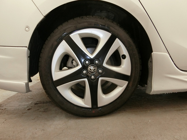 トヨタ プリウス １．８ Ａ ツーリングセレクション H28年 (中国) 99