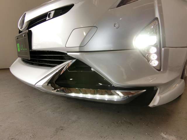 トヨタ プリウス １．８ Ａ ツーリングセレクション H28年 (中国) 99