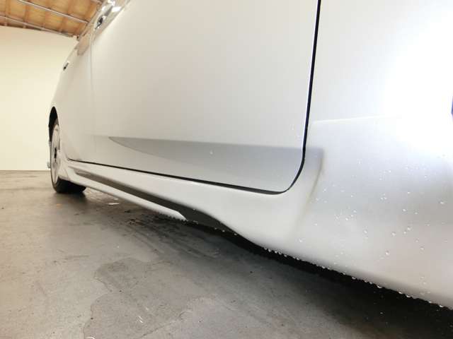 トヨタ プリウス １．８ Ａ ツーリングセレクション H28年 (中国) 99