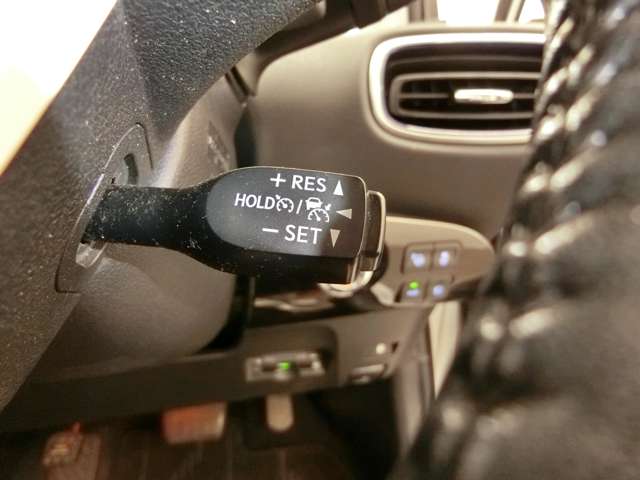 トヨタ プリウス １．８ Ａ ツーリングセレクション H28年 (中国) 99