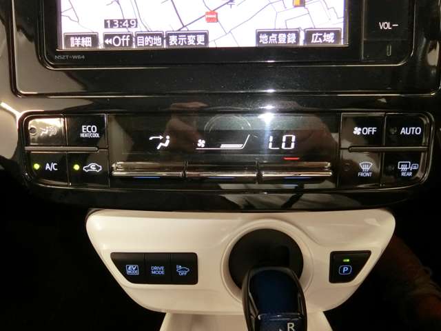 トヨタ プリウス １．８ Ａ ツーリングセレクション H28年 (中国) 99