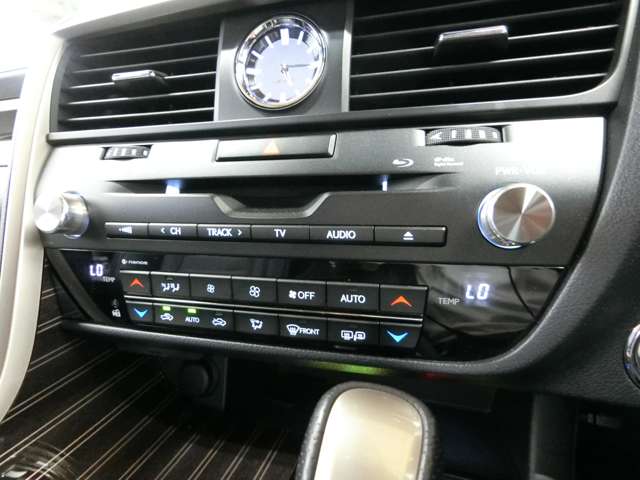 レクサス ＲＸ４５０ｈ ４５０Ｈ Ｆスポーツ ４ＷＤ H27年 (中国) 99