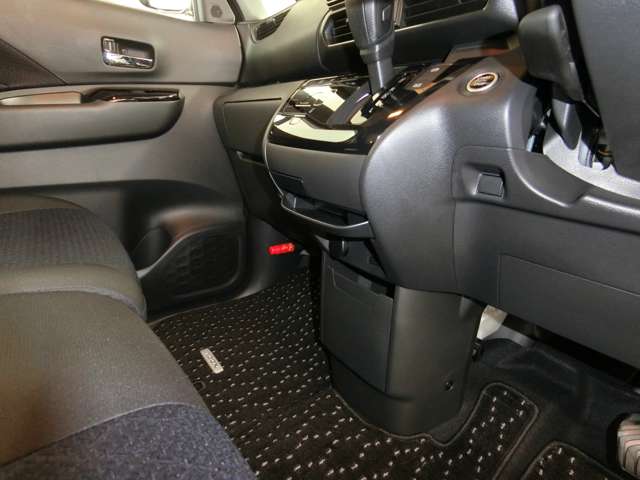 日産 ルークス ６６０ ハイウェイスターＸ プロパイロット エディション R3年 (中国) 99