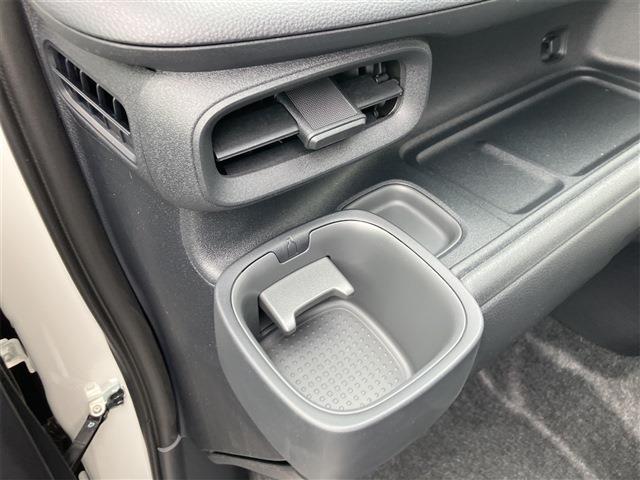 トヨタ シエンタ １．５ Ｇ R6年 (東海) 99