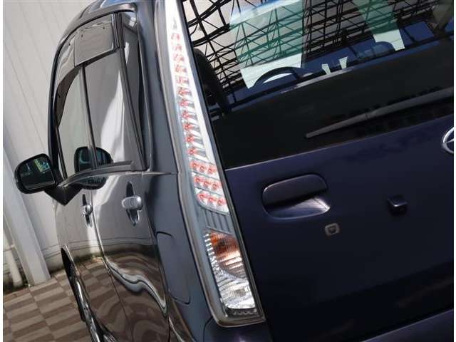 スバル ステラ ６６０ カスタムＲ スマートアシスト H26年 (関東) 99