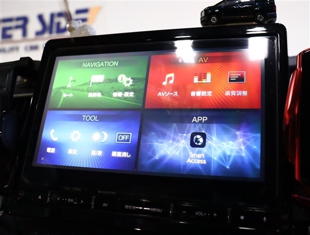 三菱 デリカ　Ｄ：５ アーバンギア ２．２ Ｇ ディーゼルターボ ４ＷＤ R1年 (関東) 99
