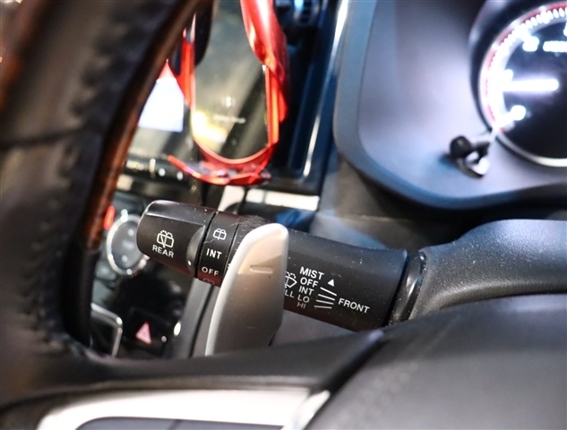 三菱 デリカ　Ｄ：５ アーバンギア ２．２ Ｇ ディーゼルターボ ４ＷＤ R1年 (関東) 99