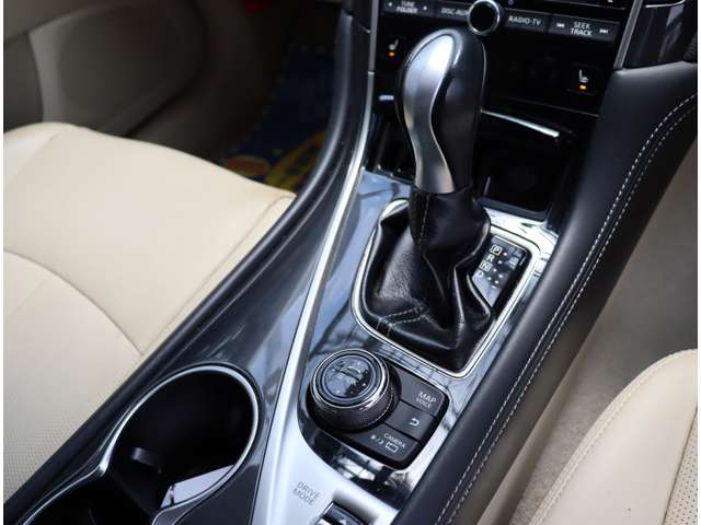 日産 スカイライン　ハイブリッド ３．５ ３５０ＧＴ ハイブリッド タイプＰ H25年 (関東) 99