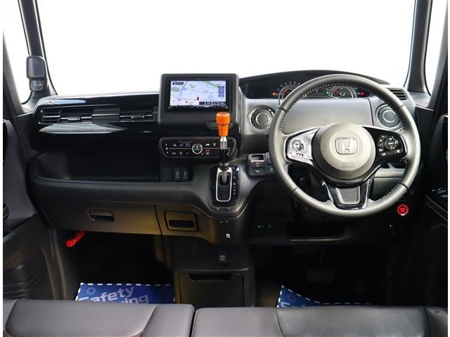 ホンダ Ｎ　ＢＯＸ カスタム ６６０ Ｌ ターボ R5年 (関東) 99