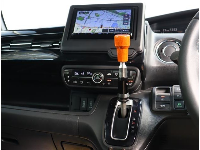 ホンダ Ｎ　ＢＯＸ カスタム ６６０ Ｌ ターボ R5年 (関東) 99