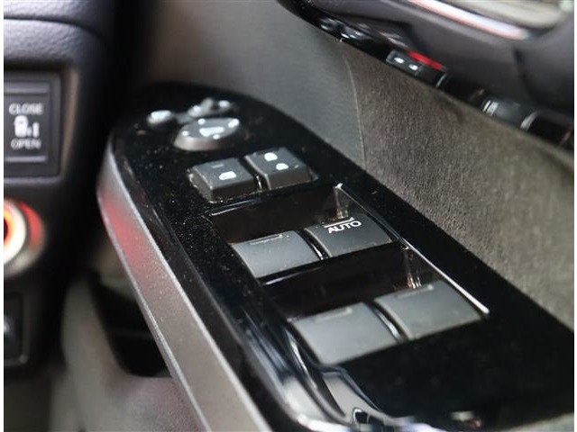 ホンダ Ｎ　ＢＯＸ カスタム ６６０ Ｌ ターボ R5年 (関東) 99