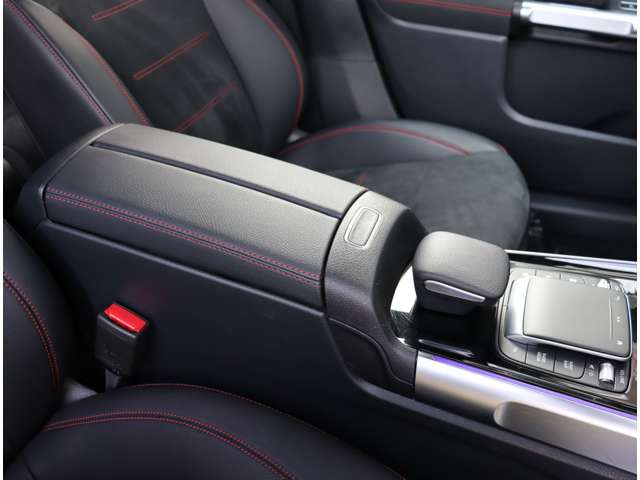 メルセデスベンツ ＧＬＢクラス １８０ R4年 (関東) 99