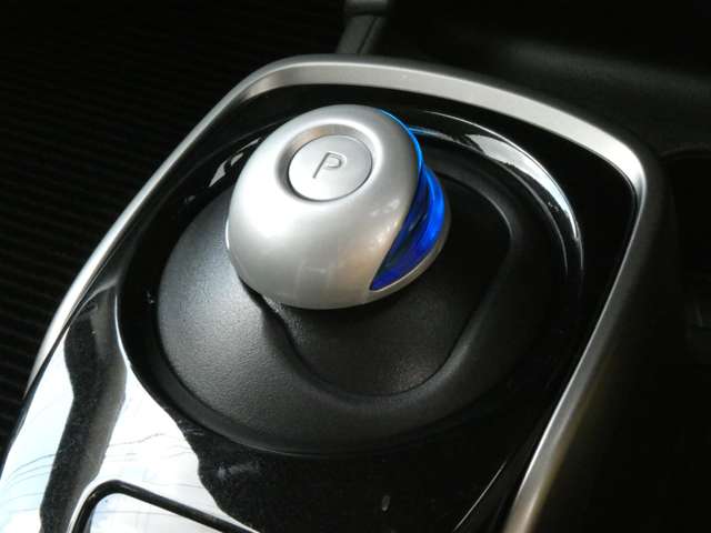 日産 ノート １．２ Ｅ－ＰＯＷＥＲ Ｘ Ｖセレクション R2年 (関東) 99