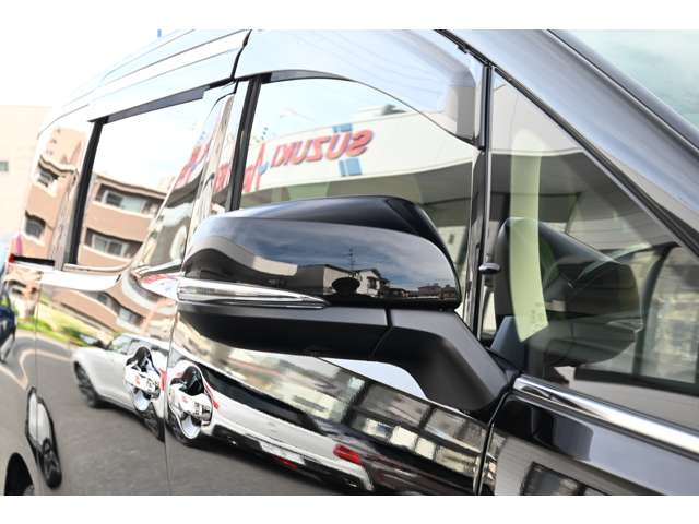 トヨタ アルファード　ハイブリッド ハイブリッド ２．５ エグゼクティブ ラウンジ Ｅ－ＦＯＵＲ ４ＷＤ R4年 (近畿) 99