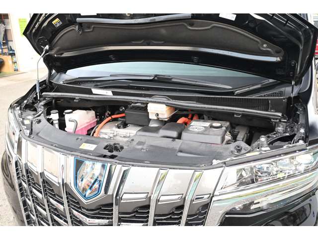 トヨタ アルファード　ハイブリッド ハイブリッド ２．５ エグゼクティブ ラウンジ Ｅ－ＦＯＵＲ ４ＷＤ R4年 (近畿) 99