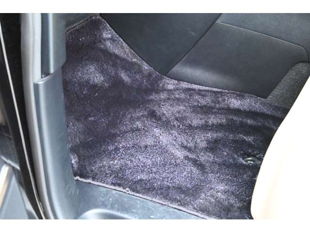 トヨタ アルファード　ハイブリッド ハイブリッド ２．５ エグゼクティブ ラウンジ Ｅ－ＦＯＵＲ ４ＷＤ R4年 (近畿) 99