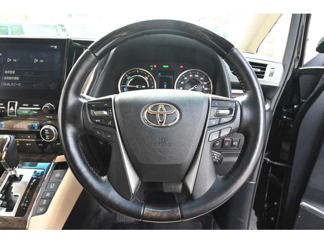 トヨタ アルファード　ハイブリッド ハイブリッド ２．５ エグゼクティブ ラウンジ Ｅ－ＦＯＵＲ ４ＷＤ R4年 (近畿) 99