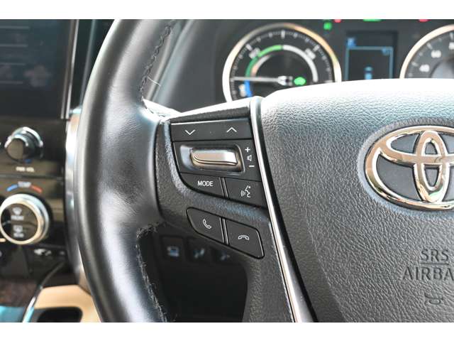 トヨタ アルファード　ハイブリッド ハイブリッド ２．５ エグゼクティブ ラウンジ Ｅ－ＦＯＵＲ ４ＷＤ R4年 (近畿) 99