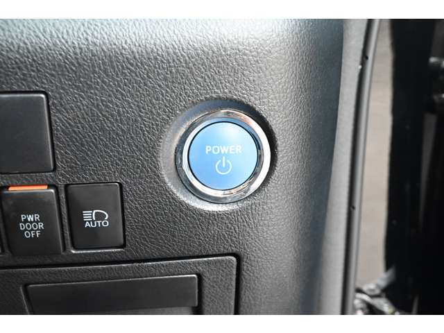 トヨタ アルファード　ハイブリッド ハイブリッド ２．５ エグゼクティブ ラウンジ Ｅ－ＦＯＵＲ ４ＷＤ R4年 (近畿) 99