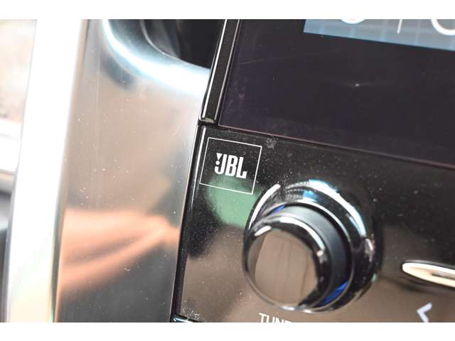 トヨタ アルファード　ハイブリッド ハイブリッド ２．５ エグゼクティブ ラウンジ Ｅ－ＦＯＵＲ ４ＷＤ R4年 (近畿) 99