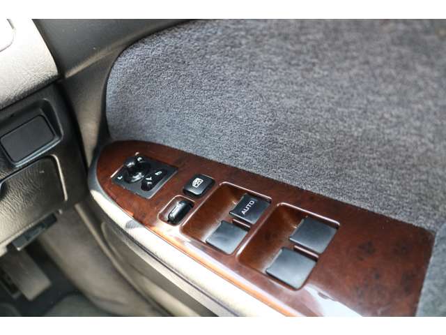 日産 グロリア ３．０ グランツーリスモ アルティマ H7年 (東海) 99