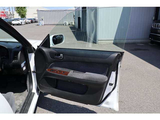 日産 グロリア ３．０ グランツーリスモ アルティマ H7年 (東海) 99