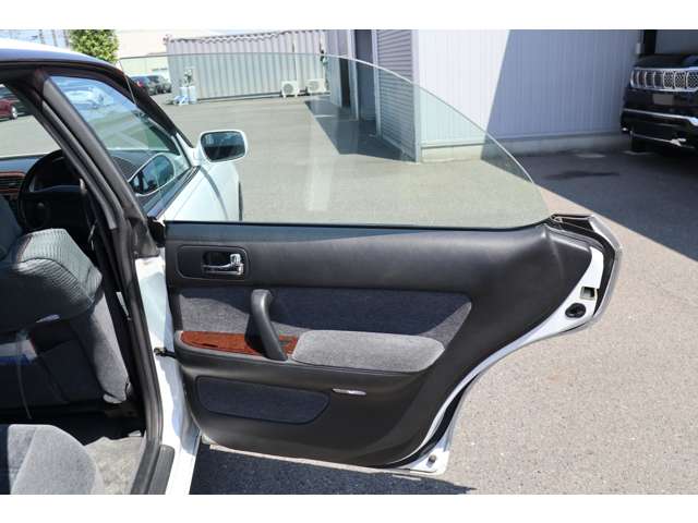 日産 グロリア ３．０ グランツーリスモ アルティマ H7年 (東海) 99