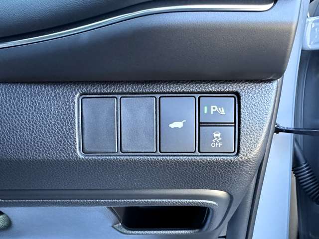 ホンダ ヴェゼル １．５ Ｅ：ＨＥＶ Ｚ R7年 (関東) 99