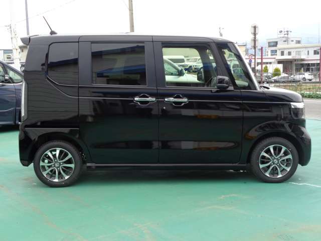 ホンダ Ｎ　ＢＯＸ カスタム ６６０ R7年 () 99