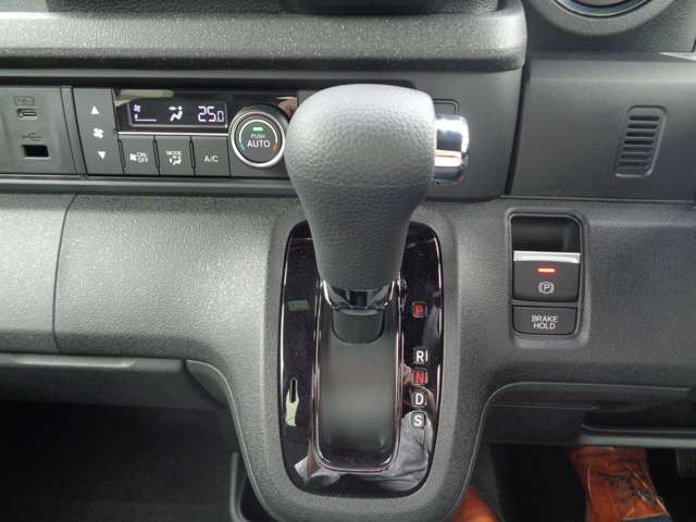 ホンダ Ｎ　ＢＯＸ カスタム ６６０ R7年 () 99