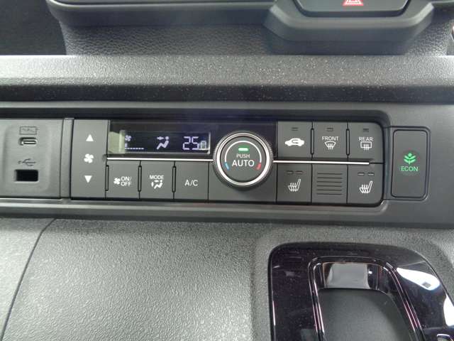 ホンダ Ｎ　ＢＯＸ カスタム ６６０ R7年 () 99