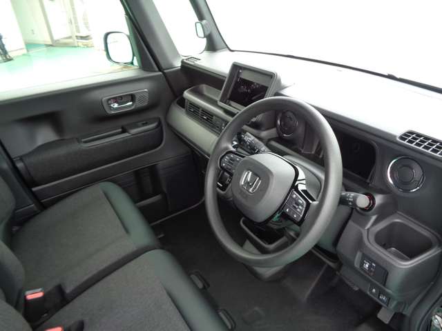 ホンダ Ｎ　ＢＯＸ カスタム ６６０ R7年 () 99