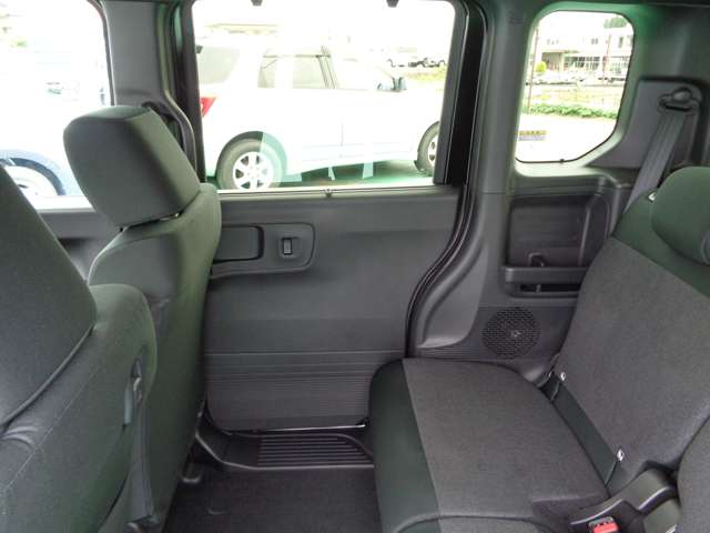 ホンダ Ｎ　ＢＯＸ カスタム ６６０ R7年 () 99