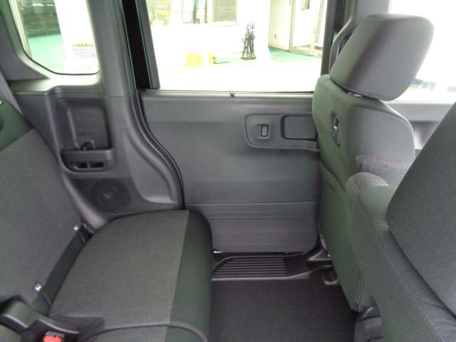 ホンダ Ｎ　ＢＯＸ カスタム ６６０ R7年 () 99