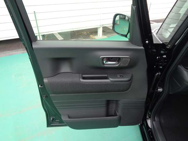 ホンダ Ｎ　ＢＯＸ カスタム ６６０ R7年 () 99