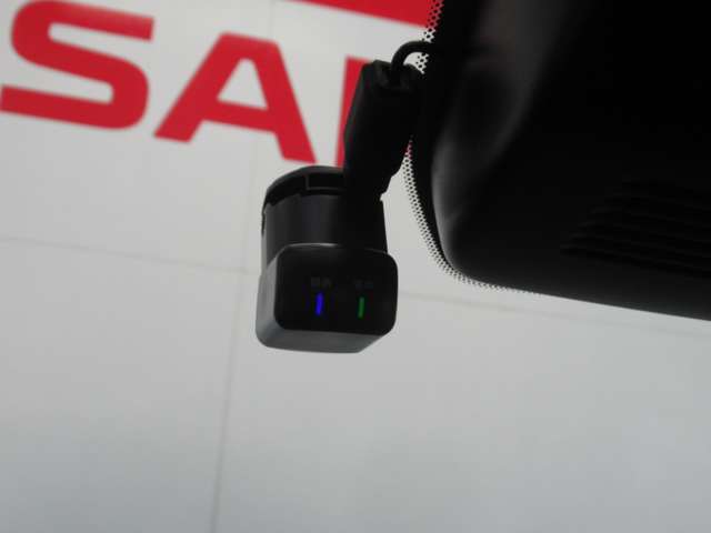 日産 ノート １．２ ＡＵＴＥＣＨ R4年 (九州・沖縄) 99